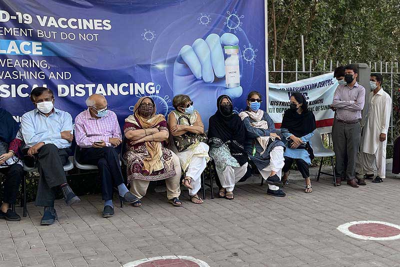 Pakistan’s COVID-19 Vaccine Campaign Crawls Along