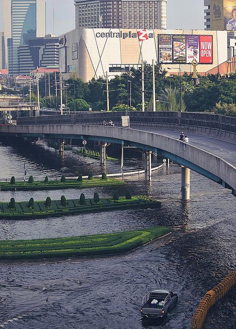 Bangkok’s Flooding Nightmare Bangkok’s Flooding Nightmare