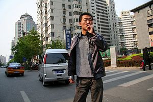 China Mulls Nationwide Public Smoking Ban