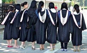 Chinese Grads Shunning Government Careers?
