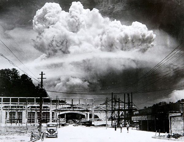 Hiroshima junge fotzen in Japan Saugen
