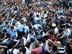 Hong Kong Police: Triads Infiltrated Occupy Movement