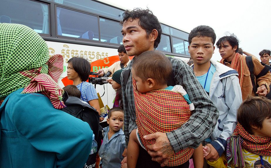 Cambodia and Australia: Treating Refugees as Bargaining Chips – The ...