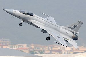 Two-Seat Variant of China-Pakistan JF-17 Fighter Jet to Fly in 2016