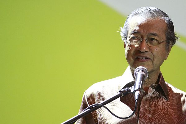 Mahathir Versus Najib The Diplomat