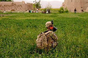 Obama Announces Halt of US Troop Cuts in Afghanistan