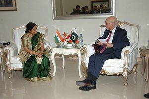 Foreign Ministers of India and Pakistan Set to Meet at SAARC Ministerial