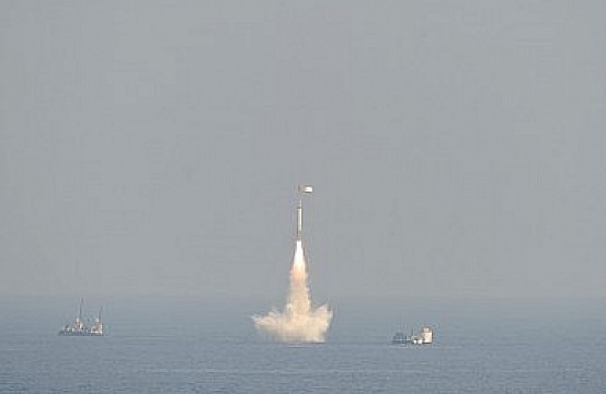 India Successfully Tests Intermediate-Range Nuclear-Capable Submarine ...