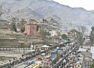 Pakistan Tightens Security at Key Afghan Border Crossing