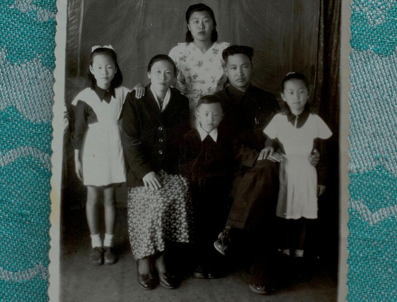 Galina Lee with her husband Konstantin Ten and four children. Courtesy of Victoria Kim.