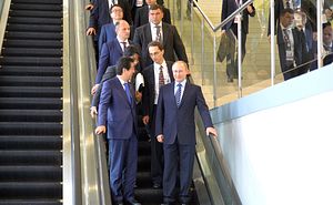 Shinzo Abe Going All In on Improving Japan-Russia Ties