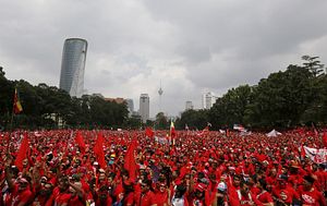 Will Malaysia&#8217;s &#8216;Red Shirts&#8217; Become a Political Force?