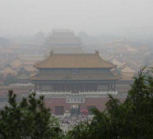 Factories Shut Down, Cars Stopped as China Struggles With Smog