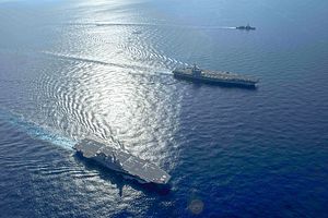 South China Sea: Japan&#8217;s Izumo Helicopter Carrier Conducts Drill With US Navy Carrier