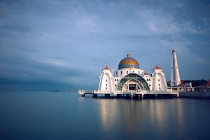 Malaysia&#8217;s Slide Toward More Conservative Islam