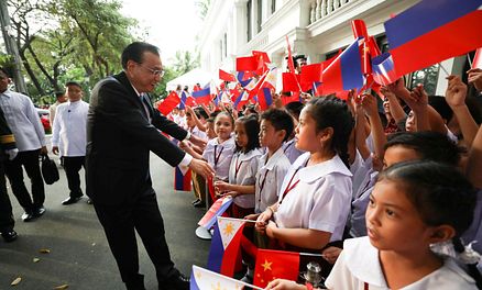 The Truth About China’s New Military Aid to the Philippines – The Diplomat