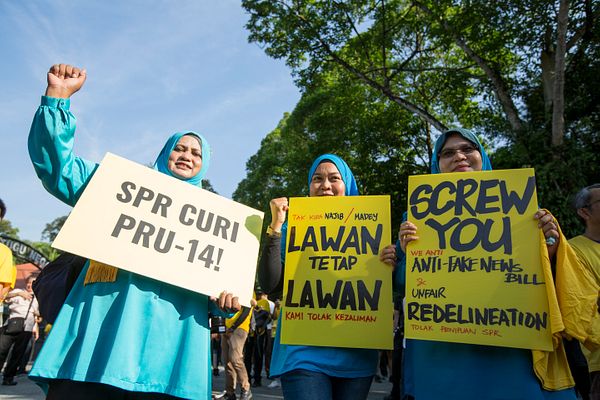 Ahead Of Elections Malaysians Protest Controversial Laws The Diplomat