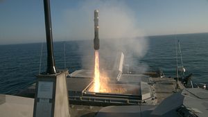 US Navy Littoral Combat Ship Fires Missiles