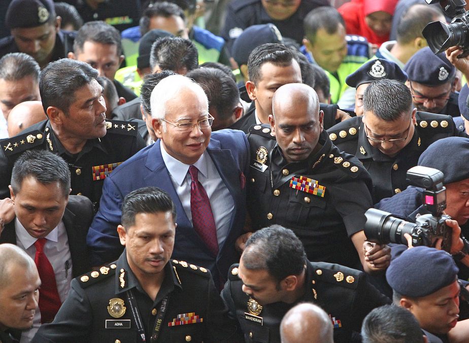 Malaysia Counts The Costs Of Its 1mdb Scandal The Diplomat 1683