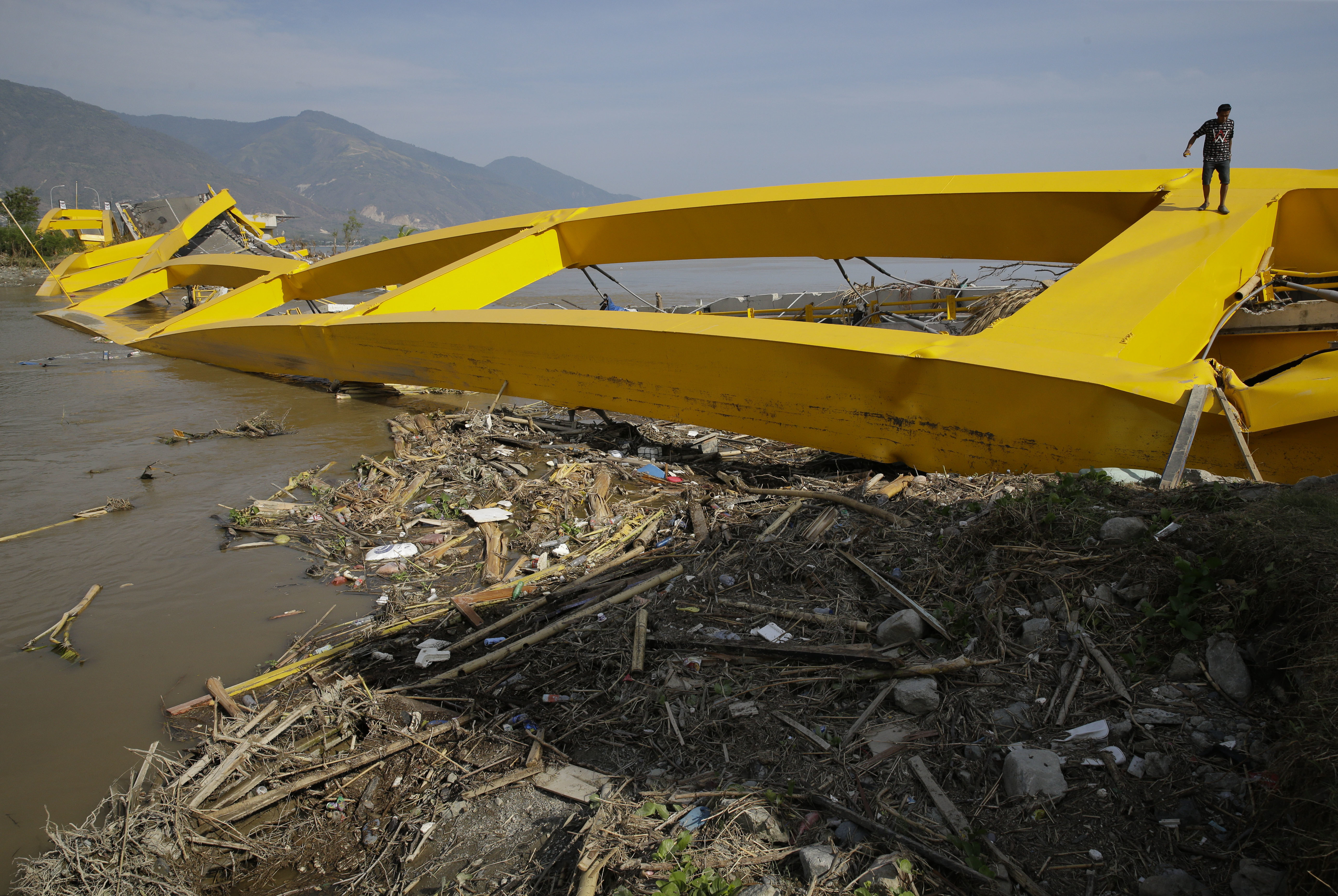 Indonesia Devastated By Tsunami Time Running Out The Diplomat