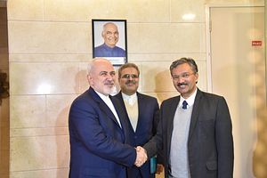 In India, Iranian Foreign Minister Discusses Sanctions, Crude Exports, and More