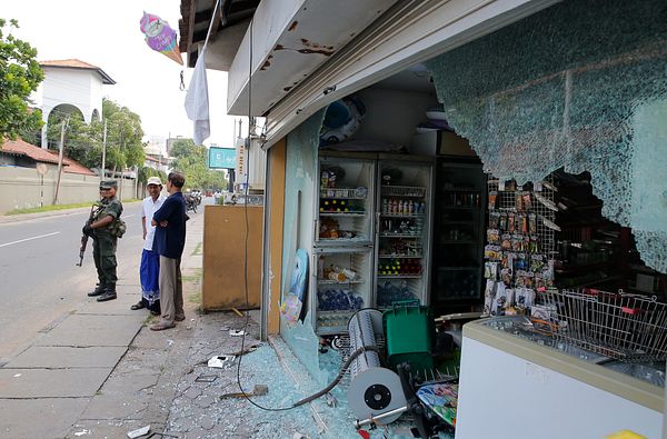 2 Arrested After Clash in Sri Lanka Town Hit by Easter Blast