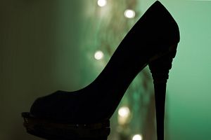 Japanese Women Campaign Against Mandatory High Heels