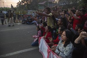 Indian Police Kill 2 Protesters Defying Curfew in Assam