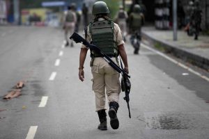 Decorated Indian Officer Arrested for Kashmir Rebel Ties