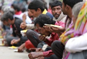 Jobless After Virus Lockdown, Indians Struggle to Eat