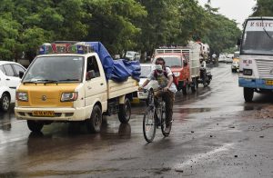 Some Traffic Returns to Roads as India Eases Virus Lockdown