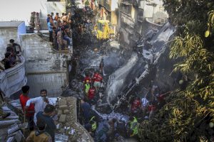 Pakistan Jet With 98 Aboard Crashes in Crowded Neighborhood