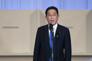 Japan Ex-Diplomat Kishida Wins Party Vote, to Become New PM