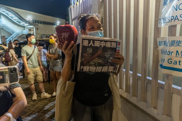 Media Hong Kong Dikepung – The Diplomat
