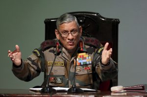 فرمانده ارتش هند و 12 تن دیگر در سقوط هلیکوپتر کشته شدند