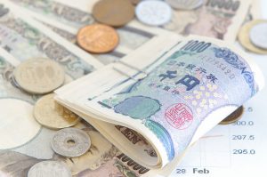 Japan’s Weak Yen Hampers Its Post-COVID Recovery