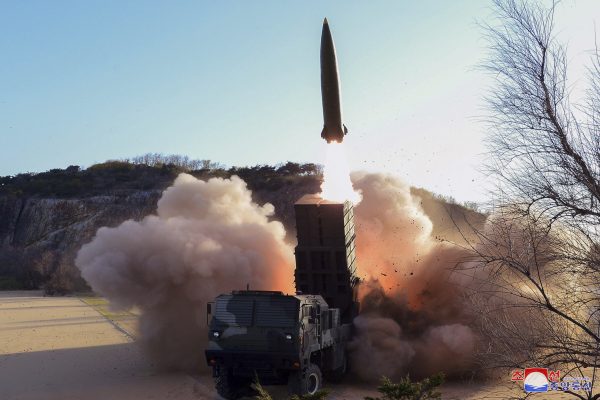 Korea Utara Menguji Senjata Berpanduan Taktis – The Diplomat