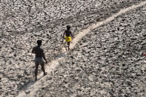 Indians Grapple With Deadly Heatwaves