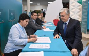 Kazakhstan Leaves &#8216;Elbasy&#8217; Behind, Approves Constitutional Referendum