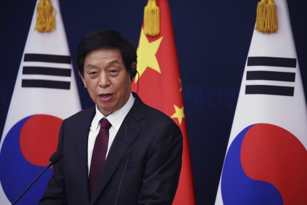 중국 최고 의원, 한국 정상들과 회담…