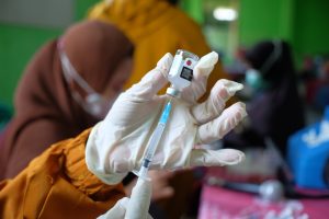 Indonesia Launches First Home-Grown COVID-19 Vaccine