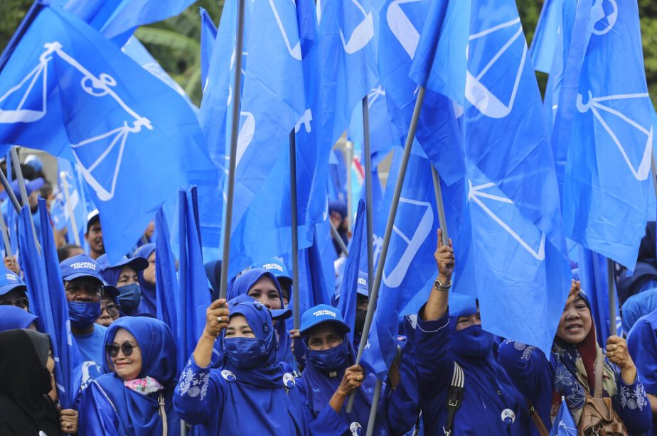 Malaysia Kicks Off Election Campaign Ahead Of November 19 Vote – The ...