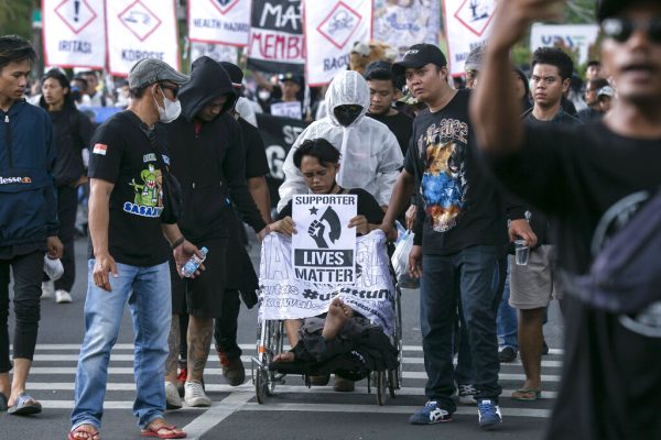 Ribuan rakyat Indonesia bersatu untuk keadilan setelah tragedi stadion – Duta Besar
