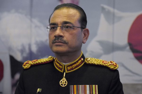 Top Navy Commanders To Discuss Allowing Indian Dresses In