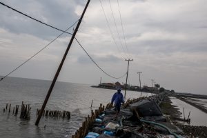 Indonesia’s Drowning Land Indonesia’s Drowning Land