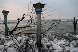 Indonesia’s Drowning Land Indonesia’s Drowning Land