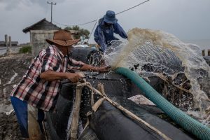 Indonesia’s Drowning Land Indonesia’s Drowning Land