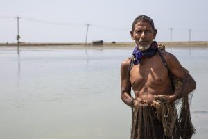 Bangladeshi Fishers and Farmers at the Frontline of Climate Change Bangladeshi Fishers and Farmers at the Frontline of Climate Change