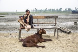 Bangladeshi Fishers and Farmers at the Frontline of Climate Change Bangladeshi Fishers and Farmers at the Frontline of Climate Change