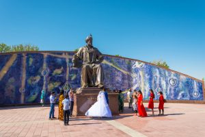 Online Bride and Prejudice in Uzbek Society